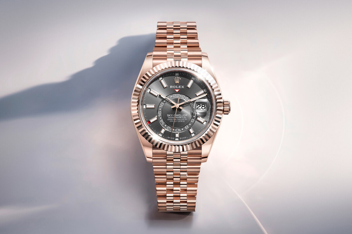 Sky-Sweller watch model