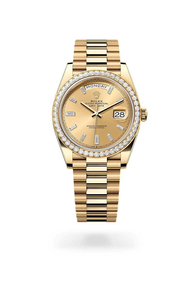 Rolex Day-Date 40 in yellow gold and diamonds with an Champagne-colour set with diamonds dial, Set with diamonds bezel, and Oyster bracelet